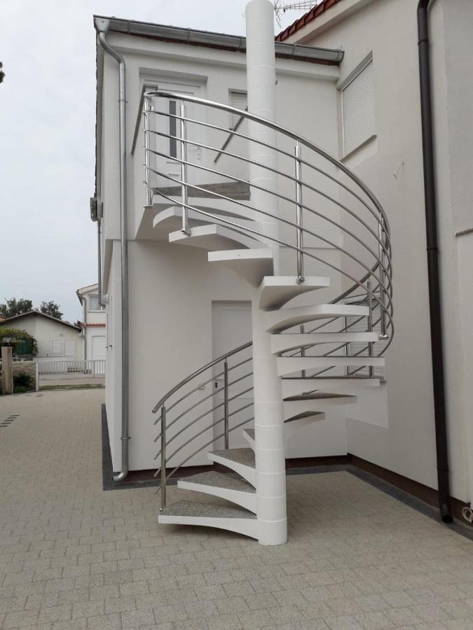 Ferienwohnung Haus Milana Nin Exterior foto