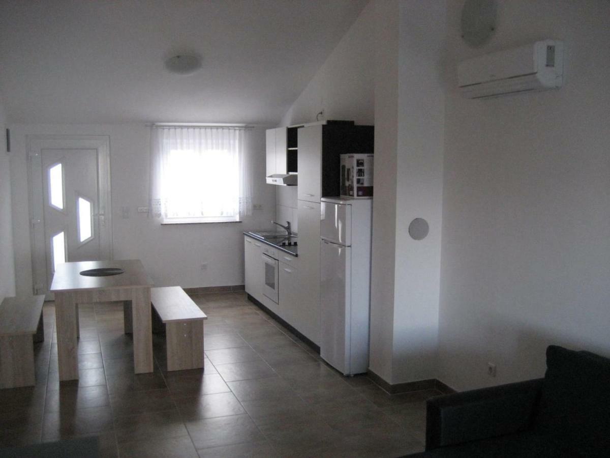 Ferienwohnung Haus Milana Nin Exterior foto